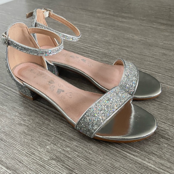 Olive & Edie Gabriele Mary Jane - Picture 2 of 12